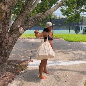 Meet your Posher, Sadie